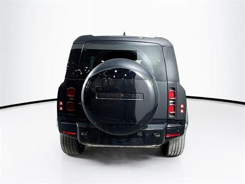 2025 Land Rover Defender P400 X-Dynamic SE