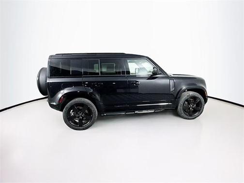 2025 Land Rover Defender P400 X-Dynamic SE
