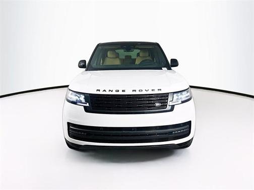 2025 Land Rover Range Rover P400 SE