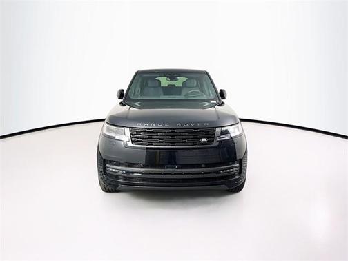 2025 Land Rover Range Rover P400 SE