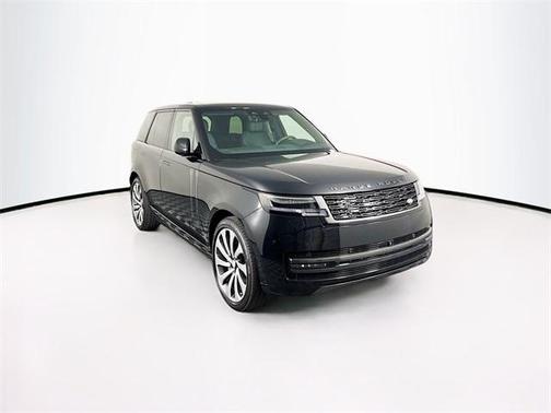2025 Land Rover Range Rover P400 SE
