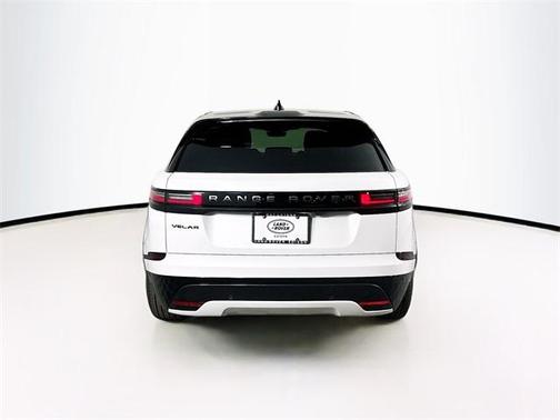 2026 Land Rover Range Rover Velar Dynamic SE
