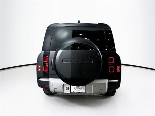 2025 Land Rover Defender P300 S