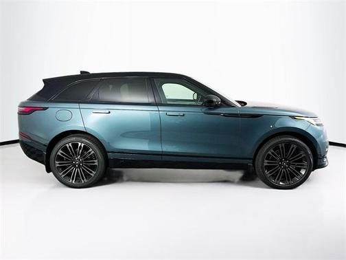 2026 Land Rover Range Rover Velar P250 Dynamic SE