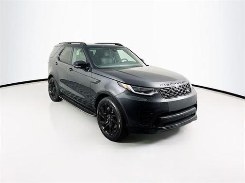 2024 Land Rover Discovery P300 Dynamic SE