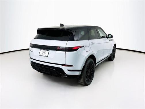 2026 Land Rover Range Rover Evoque Dynamic SE