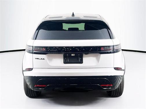 2026 Land Rover Range Rover Velar P250 Dynamic SE
