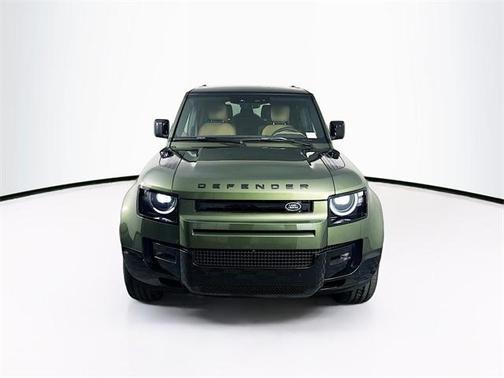 2026 Land Rover Defender X-Dynamic SE