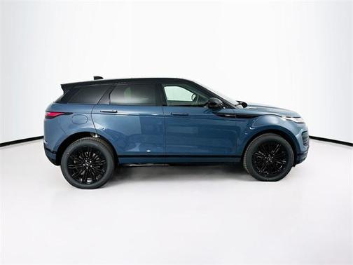 2026 Land Rover Range Rover Evoque Dynamic SE