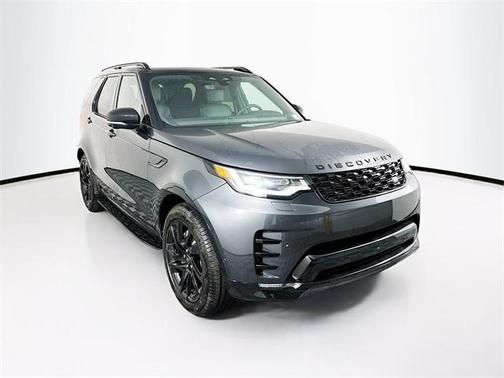 2025 Land Rover Discovery P300 Dynamic SE