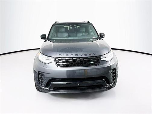 2025 Land Rover Discovery P300 Dynamic SE
