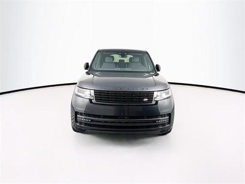 2025 Land Rover Range Rover P400 SE 7 Seat