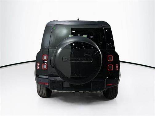 2026 Land Rover Defender 110 S