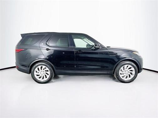 2024 Land Rover Discovery P300 S