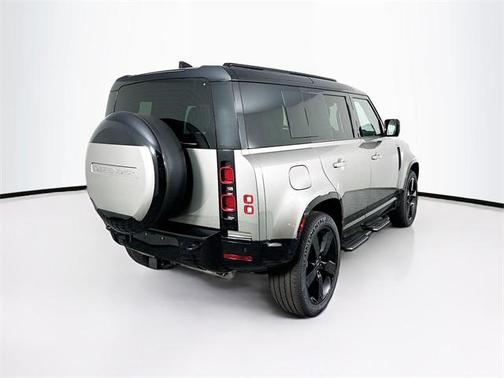 2025 Land Rover Defender P400 X-Dynamic SE