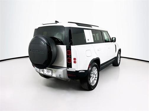 2024 Land Rover Defender P300