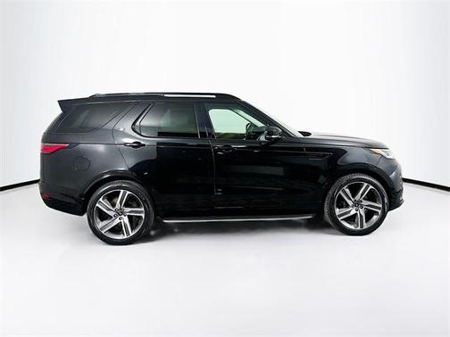 2025 Land Rover Discovery P360 Metropolitan Edition