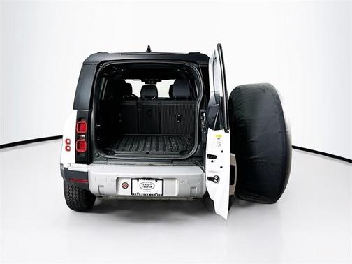 2025 Land Rover Defender P300