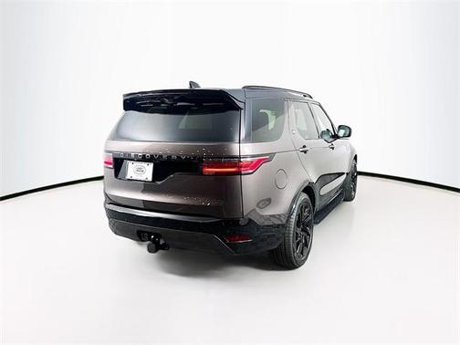 2025 Land Rover Discovery P360 Dynamic SE