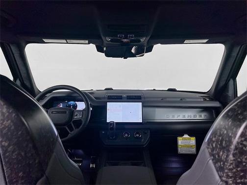2025 Land Rover Defender V8