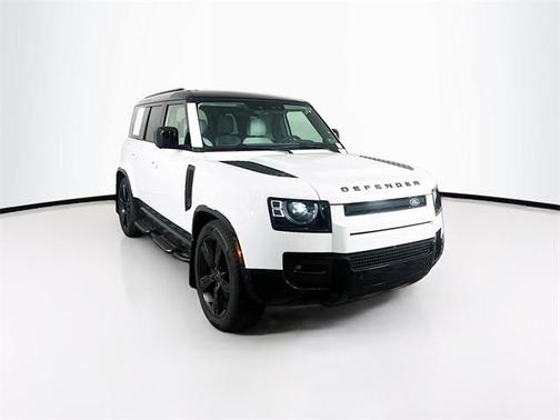 2025 Land Rover Defender P400 X-Dynamic SE