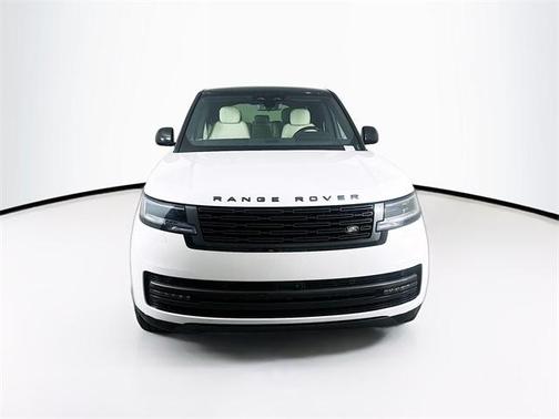 2025 Land Rover Range Rover P400 SE 7 Seat
