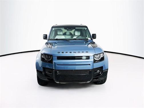 2025 Land Rover Defender P400 X-Dynamic SE