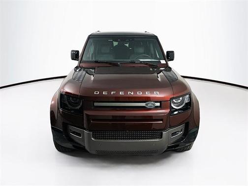 2025 Land Rover Defender P400 X-Dynamic SE