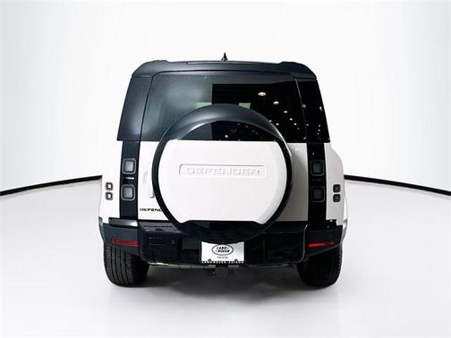 2026 Land Rover Defender 110 S