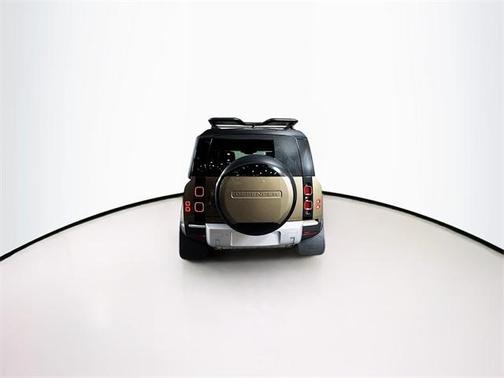 2025 Land Rover Defender P300
