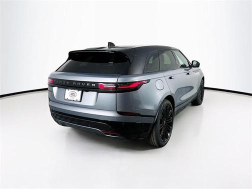 2026 Land Rover Range Rover Velar Dynamic SE