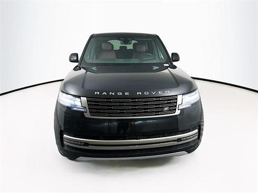2026 Land Rover Range Rover SE