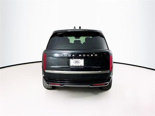 2026 Land Rover Range Rover SE