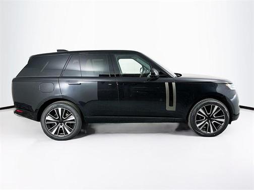 2026 Land Rover Range Rover SE