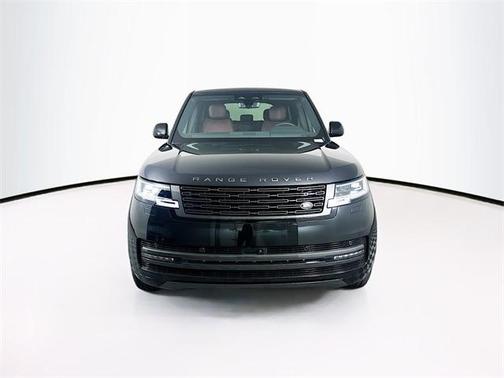 2025 Land Rover Range Rover P400 SE