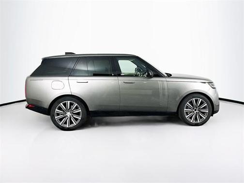 2023 Land Rover Range Rover P440e SE