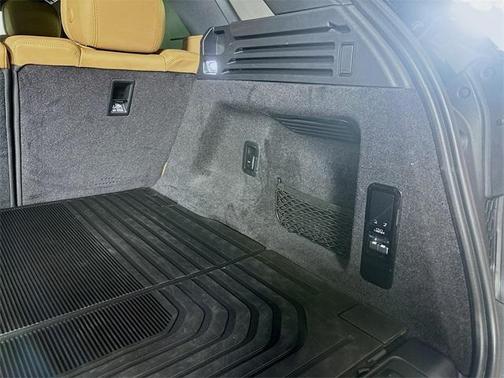 2025 Land Rover Range Rover Sport P360 SE