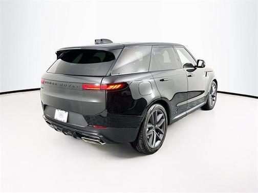 2025 Land Rover Range Rover Sport P360 SE