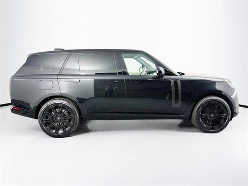 2025 Land Rover Range Rover P530 SE 7 Seat