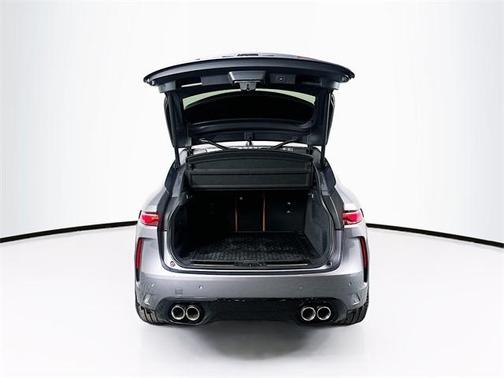 2024 Jaguar F-PACE SVR