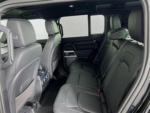 2024 Land Rover Defender P300