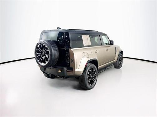 2025 Land Rover Defender V8