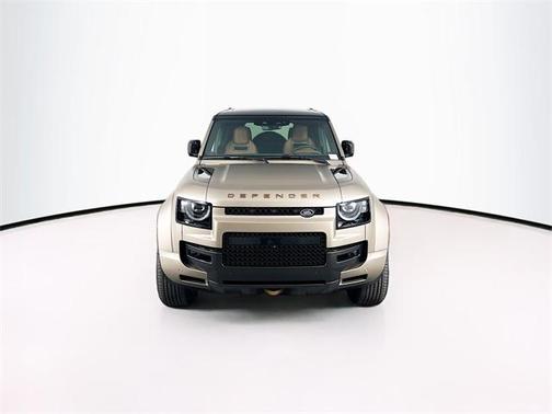 2025 Land Rover Defender V8