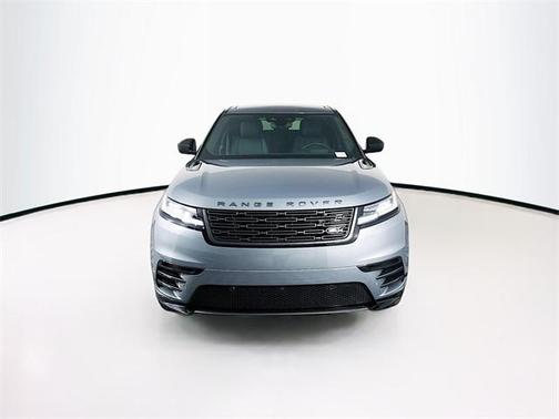 2026 Land Rover Range Rover Velar Dynamic SE