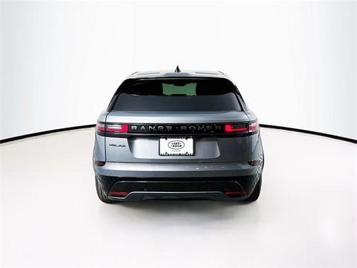 2026 Land Rover Range Rover Velar Dynamic SE
