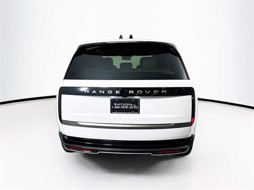2025 Land Rover Range Rover P400 SE 7 Seat