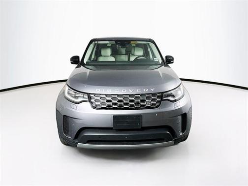 2024 Land Rover Discovery P300 S