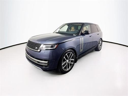 2025 Land Rover Range Rover P530 SE