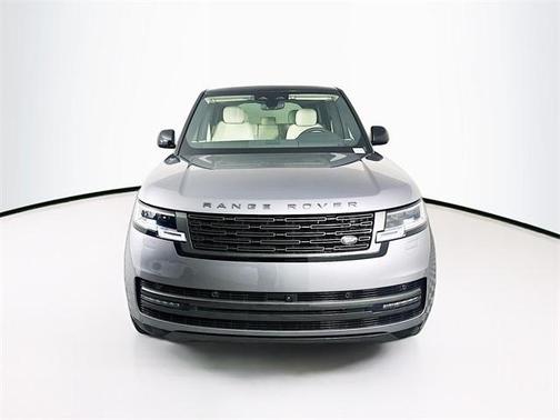 2025 Land Rover Range Rover P400 SE