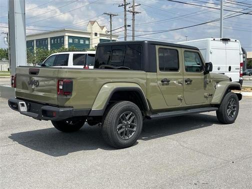 2025 Jeep Gladiator Sport